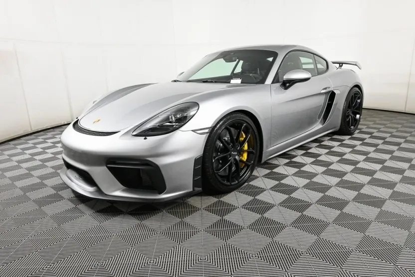 2020 Porsche Cayman GT4 photo 1