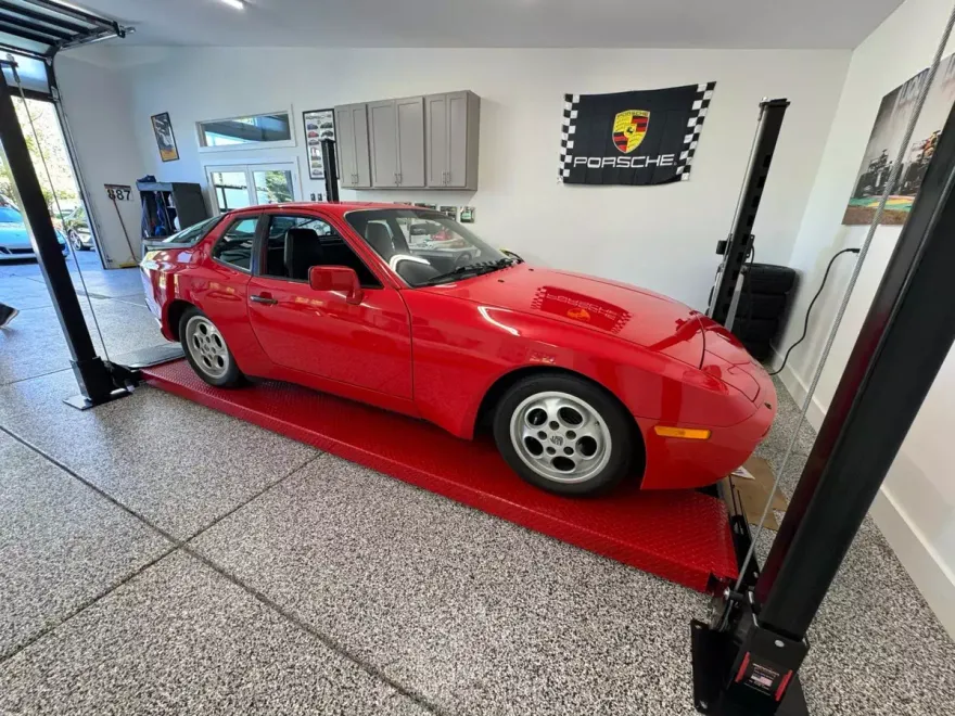 1986 Porsche 944 photo 1