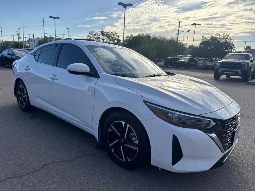 2024 Nissan Sentra SV photo 1