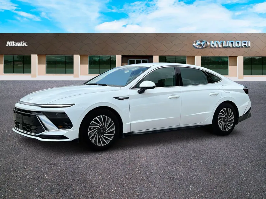 2025 Hyundai Sonata Hybrid SEL photo 1