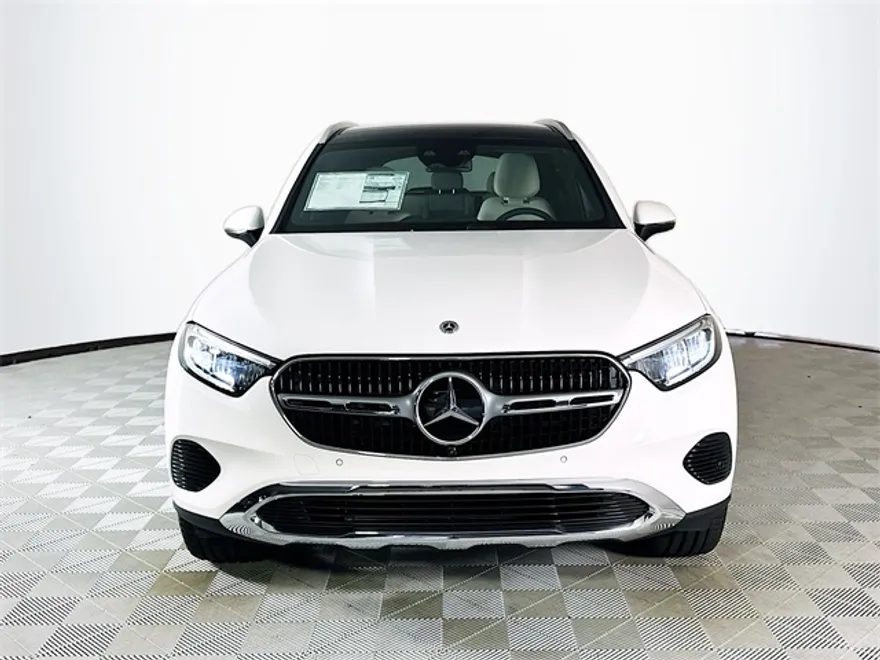 2026 Mercedes Benz GLC 300 4MATIC photo 1