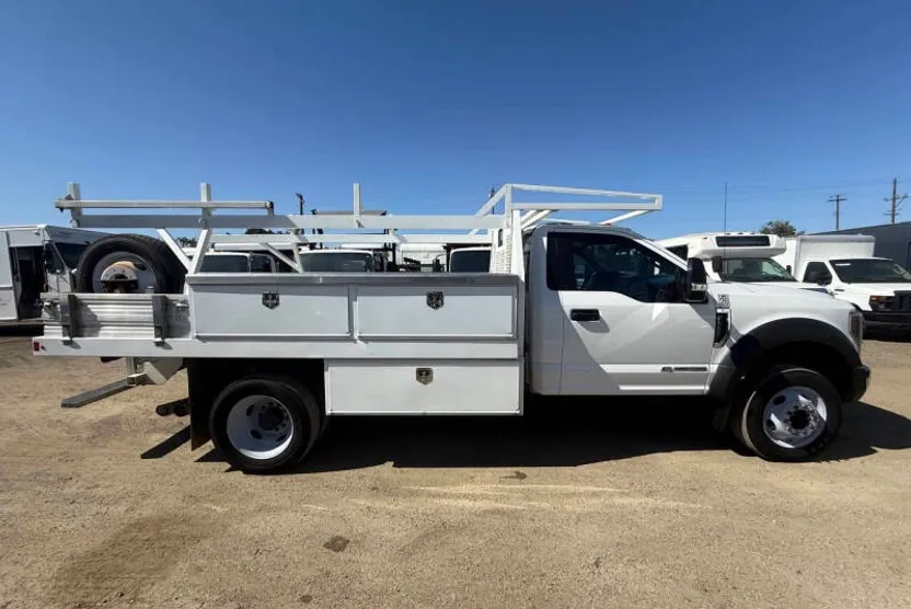 2019 Ford F-550 photo 1