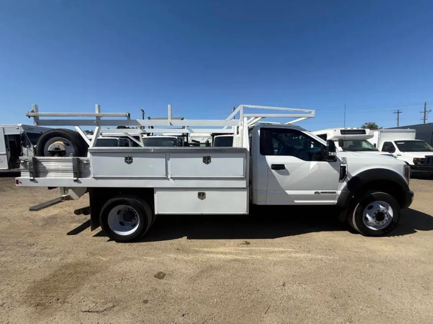 2019 Ford F-550 photo 1
