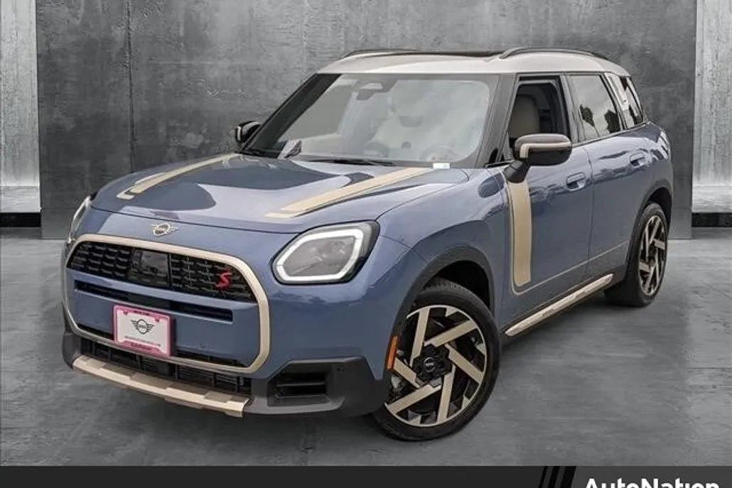 2025 Mini Countryman ALL4 Signature photo 1