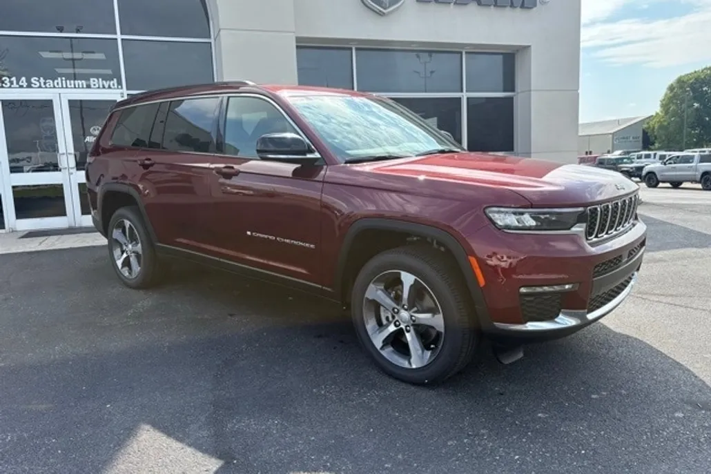 2025 Jeep Grand Cherokee Limited photo 1