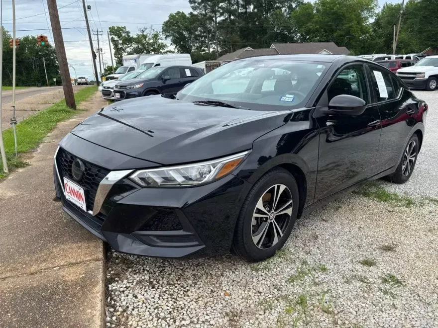 2023 Nissan Sentra SV photo 1
