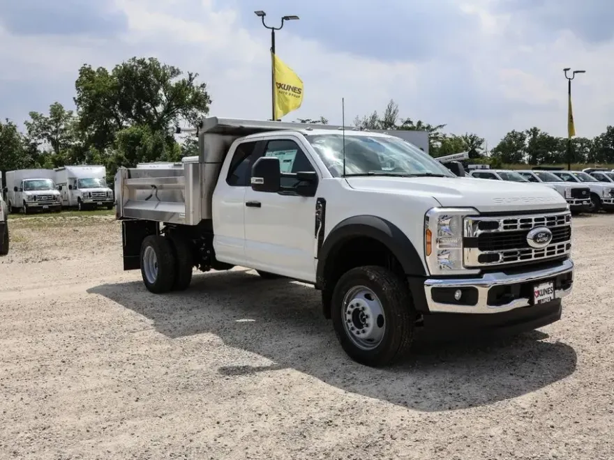 2025 Ford F-450 XL photo 1