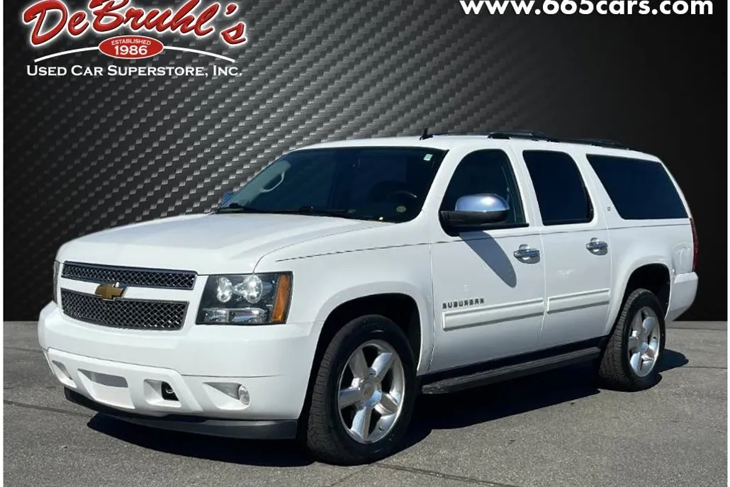 2014 Chevrolet Suburban LT photo 1