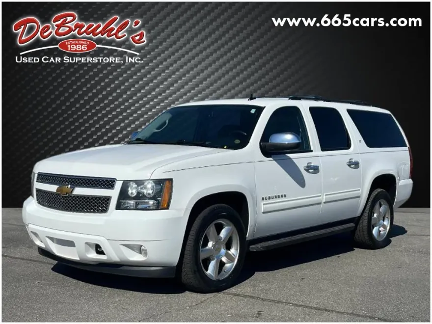 2014 Chevrolet Suburban LT photo 1