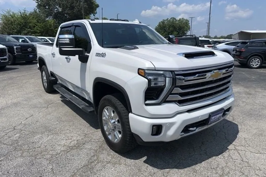 2024 Chevrolet Silverado 2500HD High Country photo 1