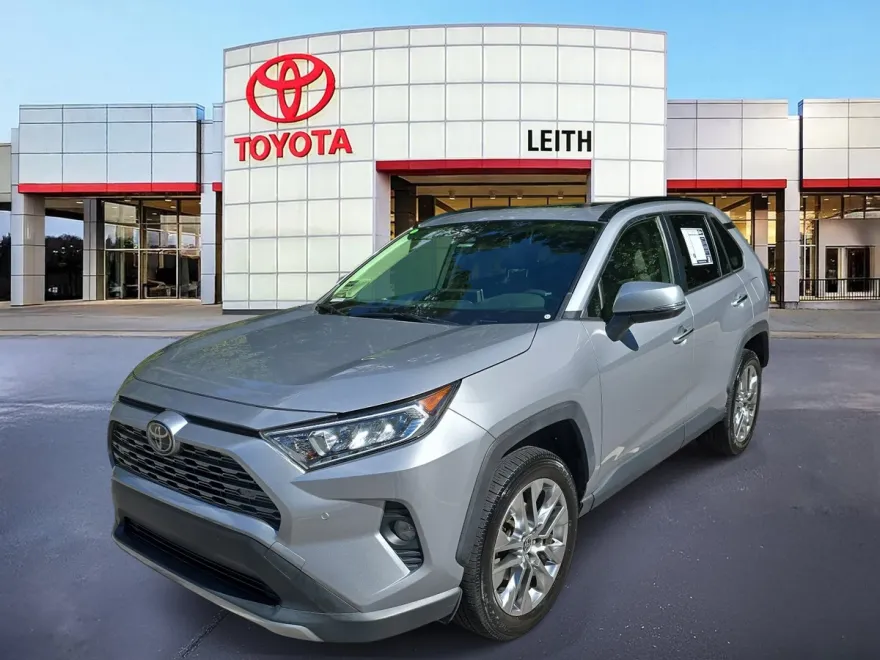 2021 Toyota RAV4 Limited photo 1