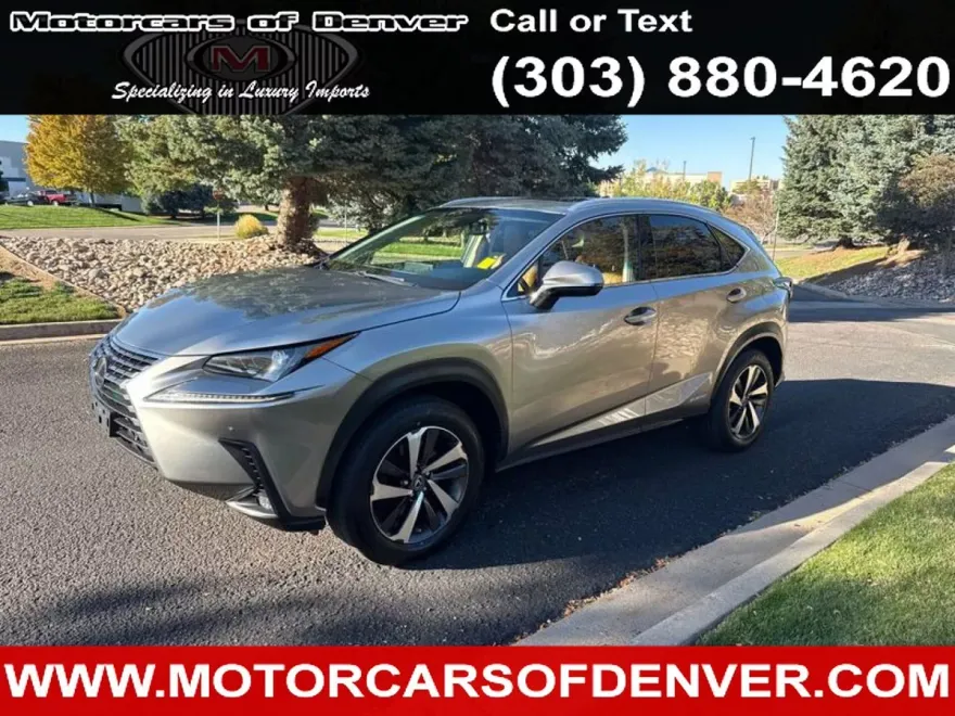 2018 Lexus NX 300h Luxury photo 1