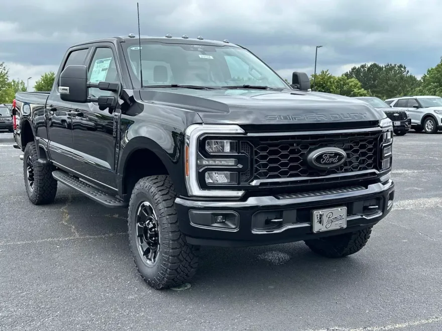 2025 Ford F-350 XLT photo 1