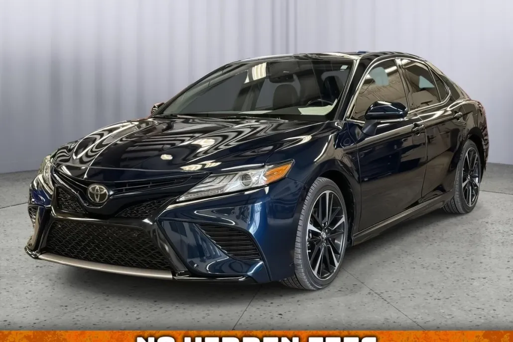 2018 Toyota Camry XSE photo 1