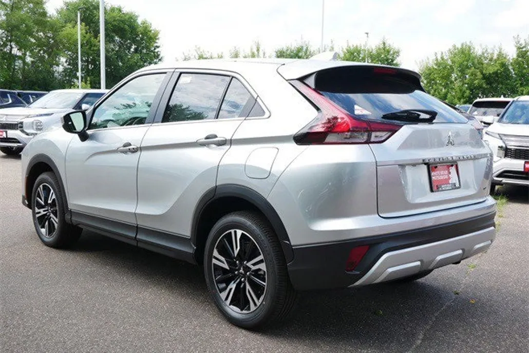 2025 Mitsubishi Eclipse Cross SE photo 1