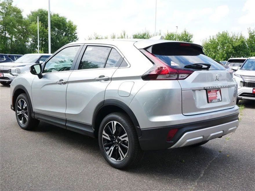 2025 Mitsubishi Eclipse Cross SE photo 1