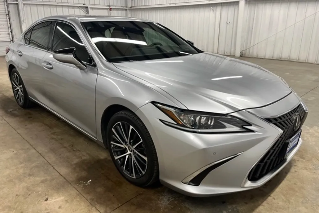 2022 Lexus ES 350 photo 1