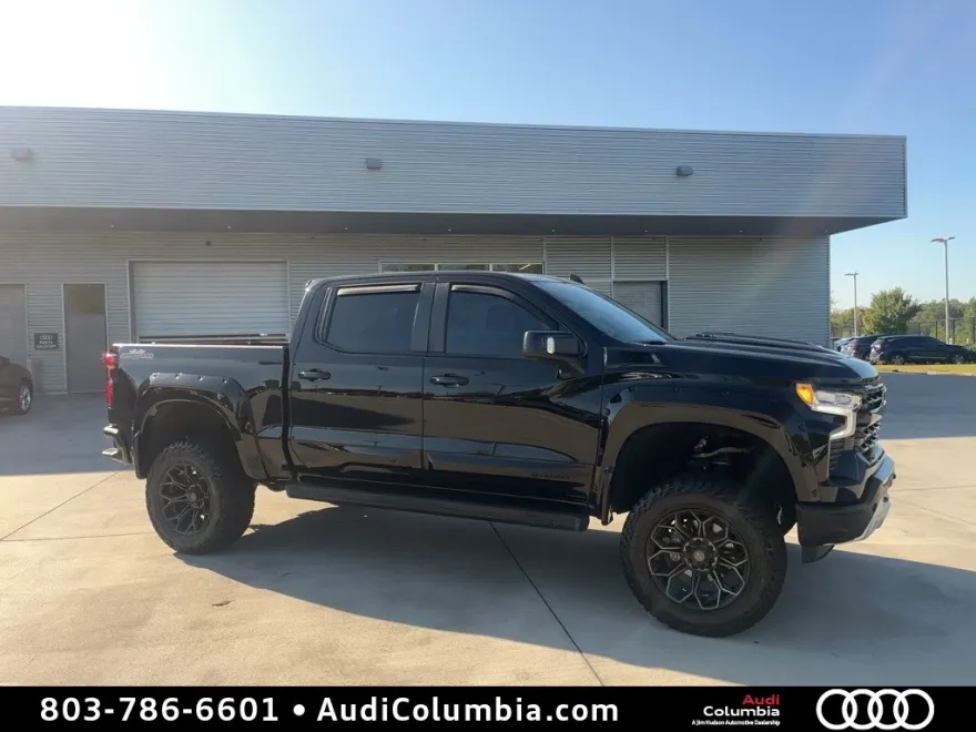2023 Chevrolet Silverado 1500 RST photo 1
