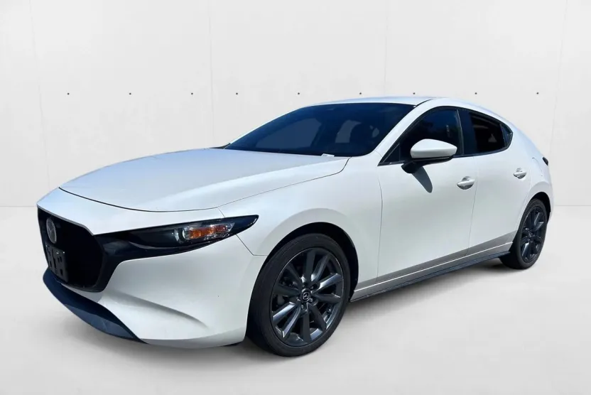 2020 Mazda Mazda3 Preferred Hatchback photo 1