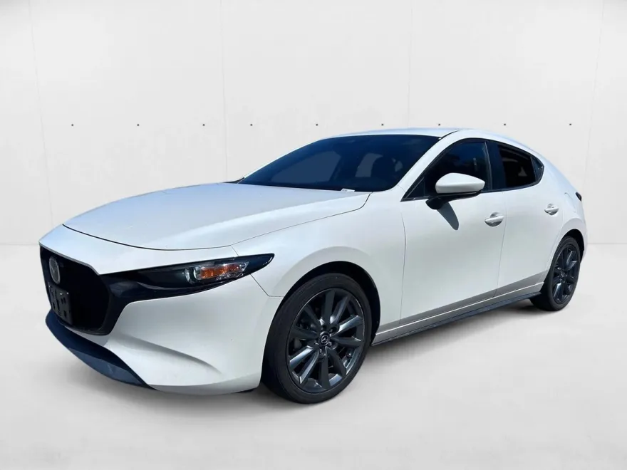 2020 Mazda Mazda3 Preferred Hatchback photo 1