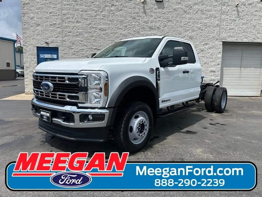 2025 Ford F-550 XL photo 1