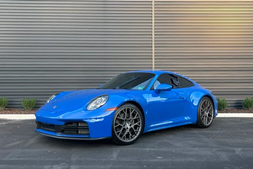 2025 Porsche 911 photo 1