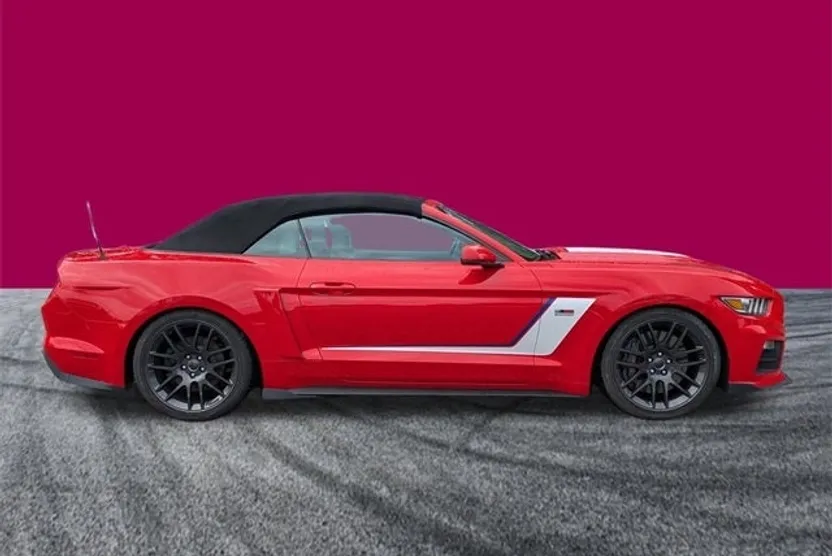 2017 Ford Mustang GT Premium photo 1