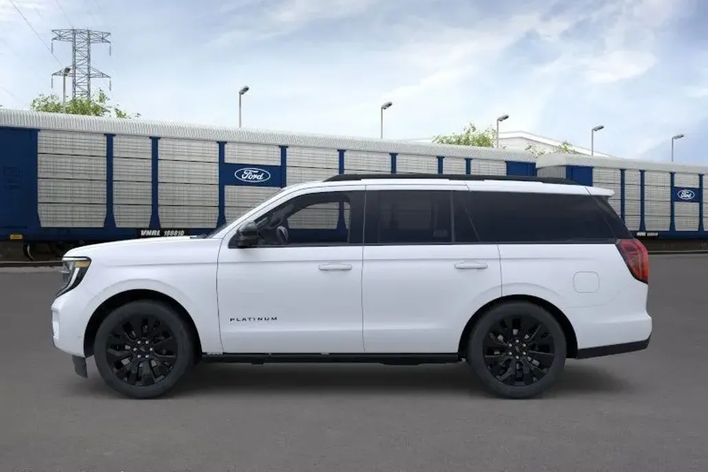 2025 Ford Expedition Platinum photo 1