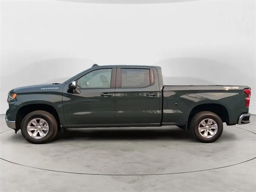 2026 Chevrolet Silverado 1500 LT photo 1