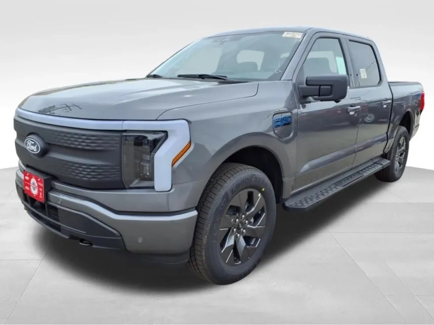 2025 Ford F-150 Lightning photo 1