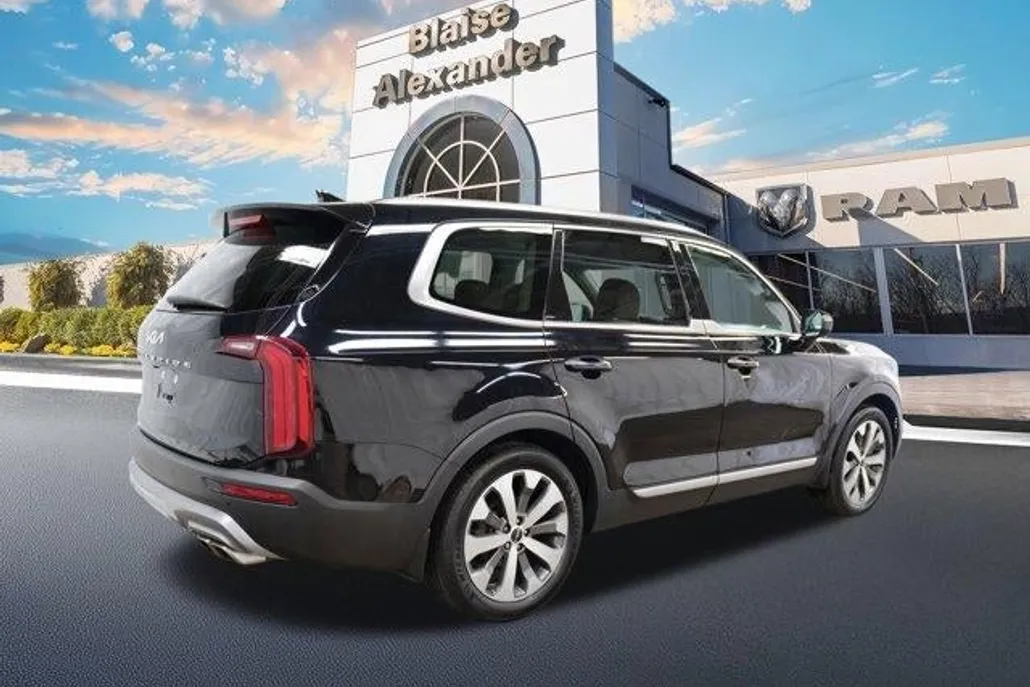 2022 Kia Telluride SX photo 1