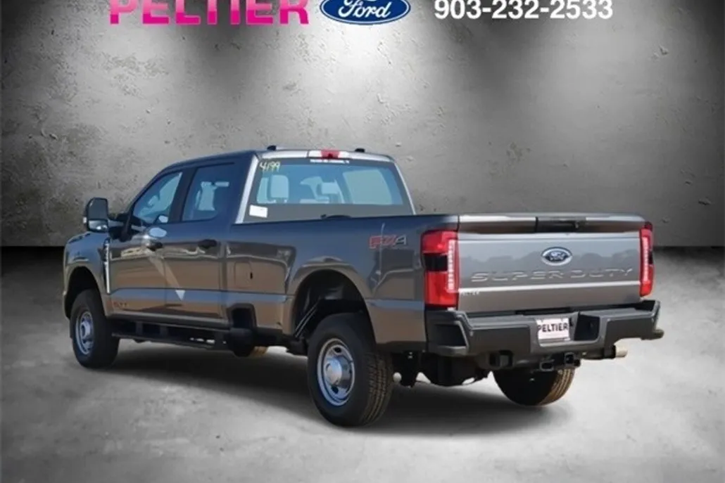 2025 Ford F-350 XL photo 1
