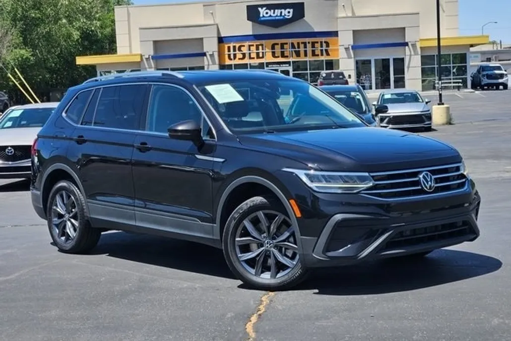 2022 Volkswagen Tiguan SE photo 1