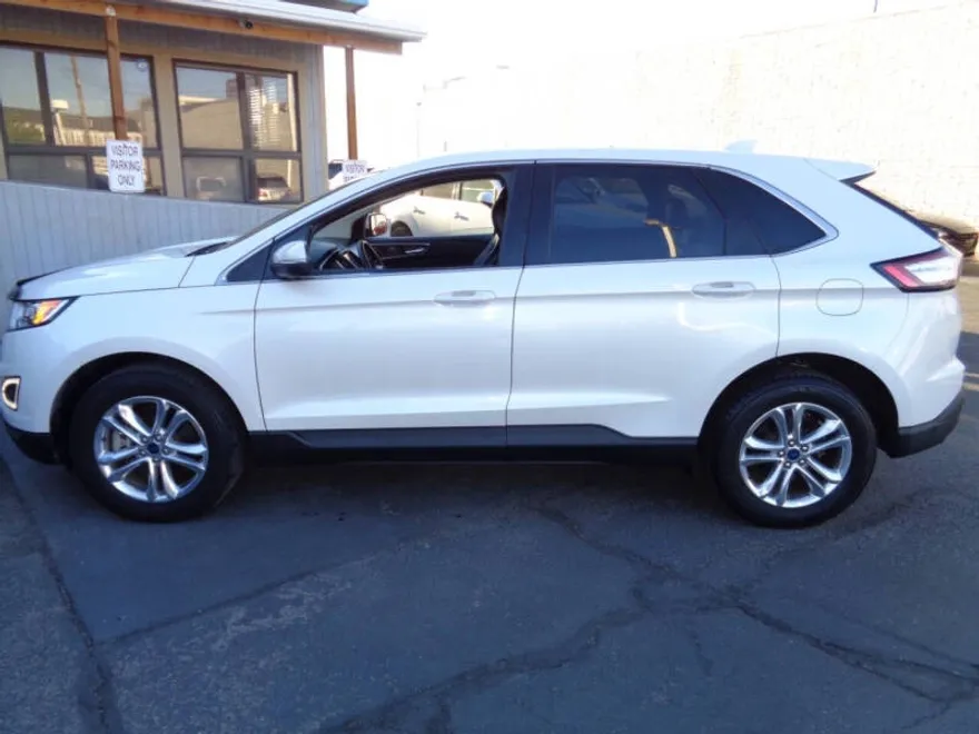 2016 Ford Edge SEL photo 1