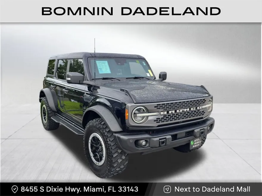 2023 Ford Bronco Base photo 1