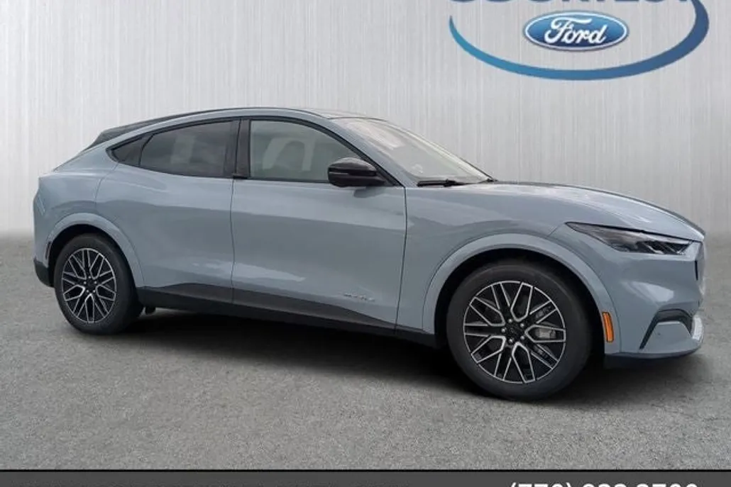 2025 Ford Mustang Mach-E Premium photo 1
