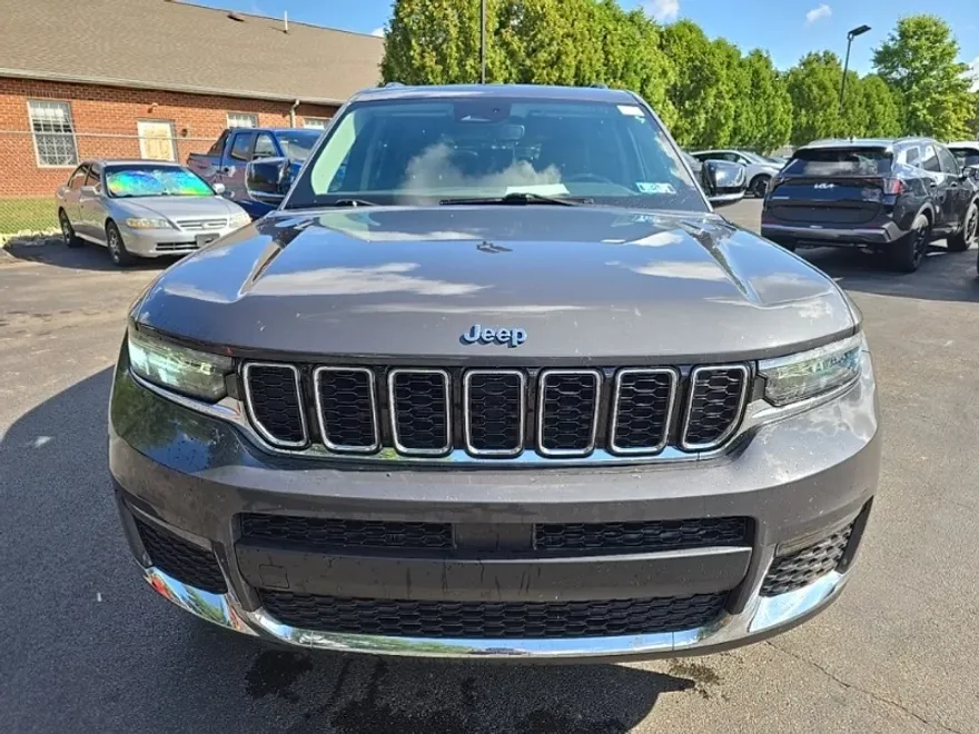 2021 Jeep Grand Cherokee Limited Sport photo 1