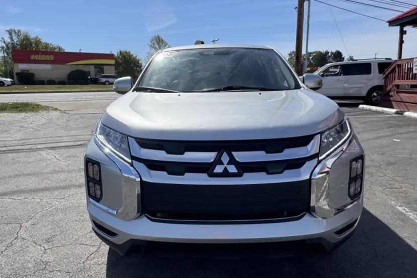 2022 Mitsubishi Outlander Sport ES photo 1