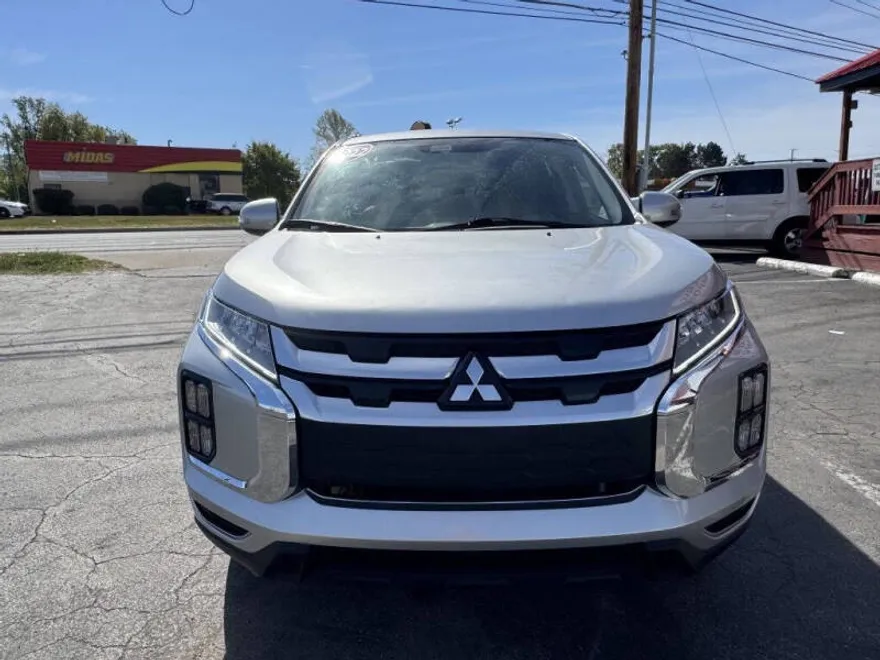 2022 Mitsubishi Outlander Sport ES photo 1