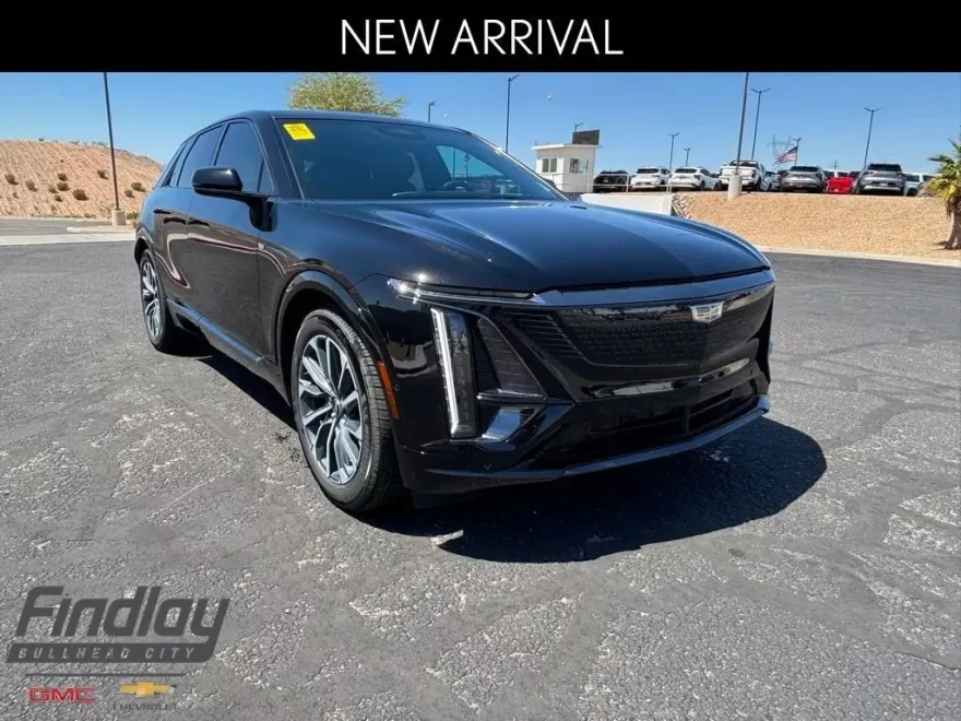 2024 Cadillac Lyriq Sport photo 1