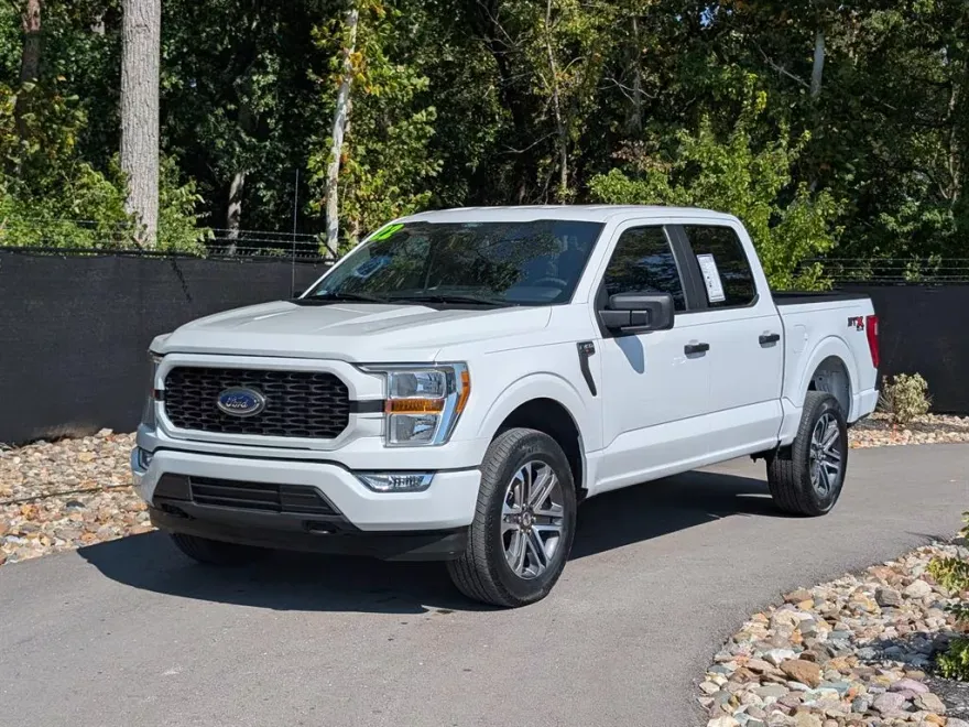 2022 Ford F-150 XL photo 1