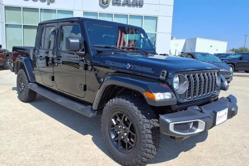 2025 Jeep Gladiator Texas Trail photo 1