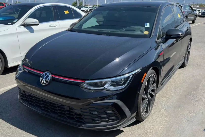 2023 Volkswagen Golf GTI Autobahn photo 1