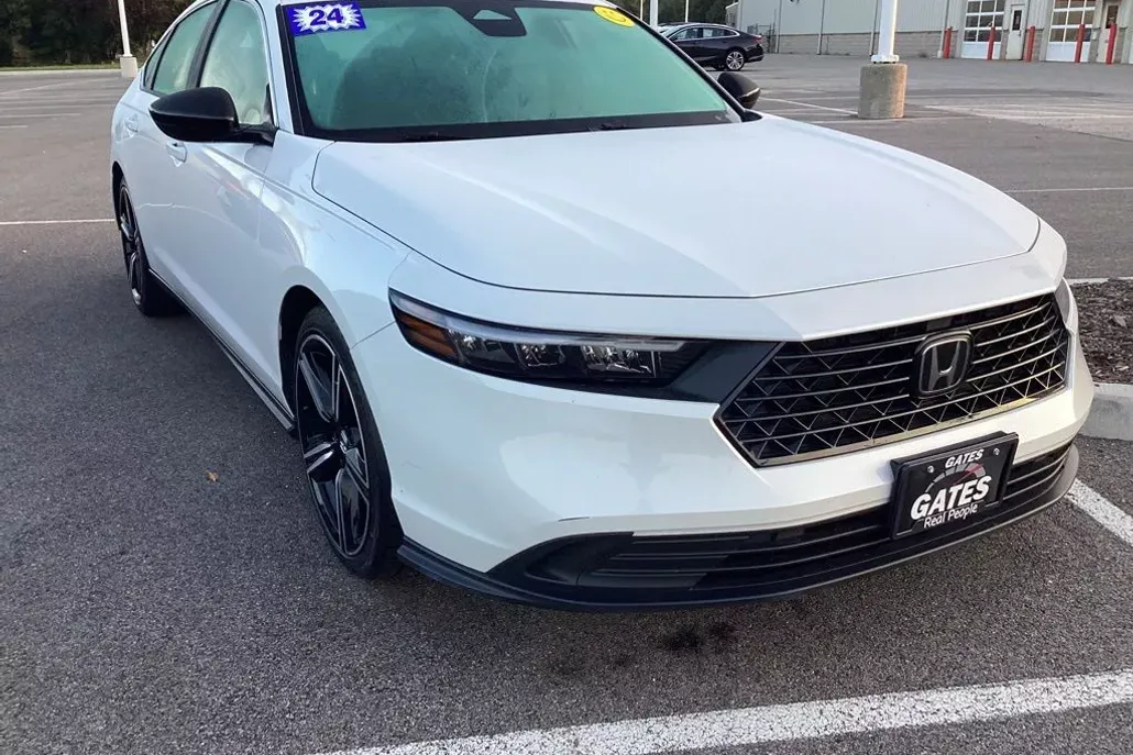 2024 Honda Accord Hybrid Sport photo 1