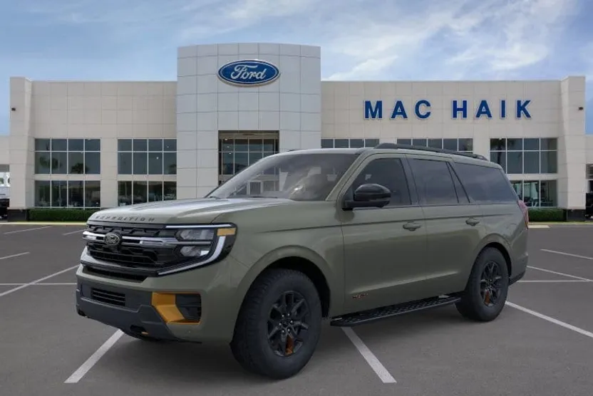 2025 Ford Expedition photo 1
