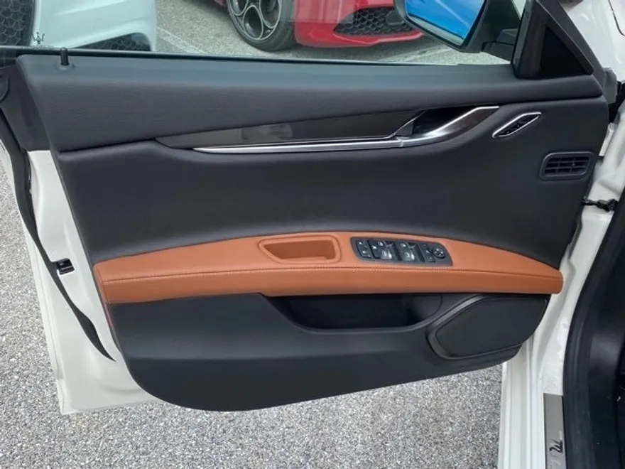2023 Maserati Ghibli GT photo 16