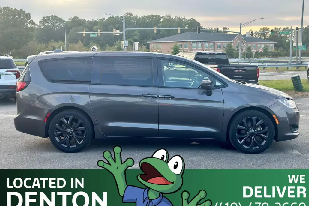 2018 Chrysler Pacifica Touring Plus photo 1