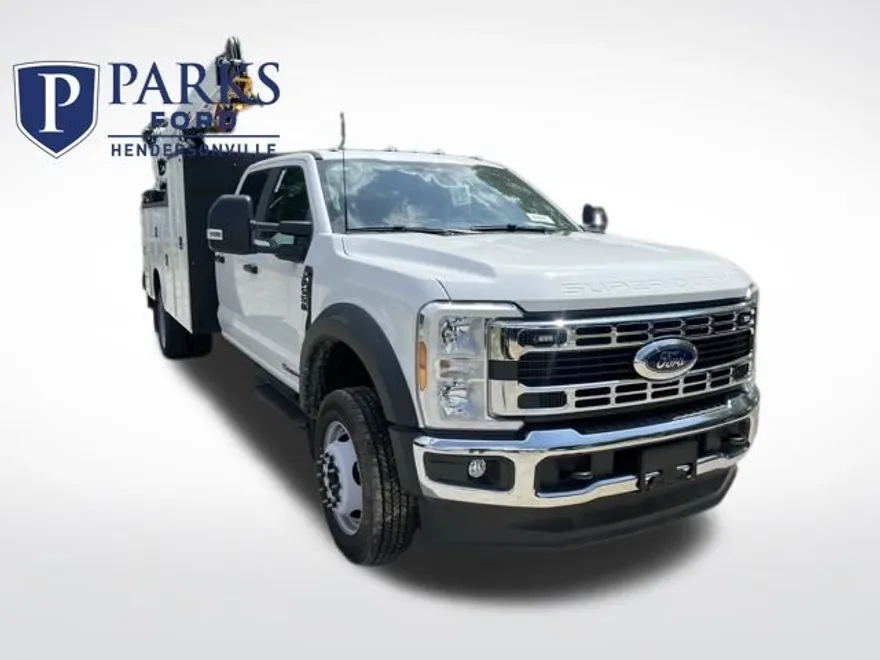 2024 Ford F-550 photo 1