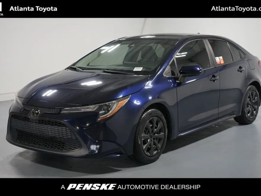 2022 Toyota Corolla LE photo 1