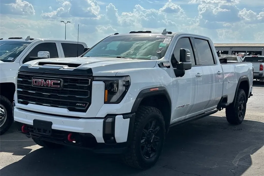 2024 Gmc Sierra 3500 HD AT4 photo 1